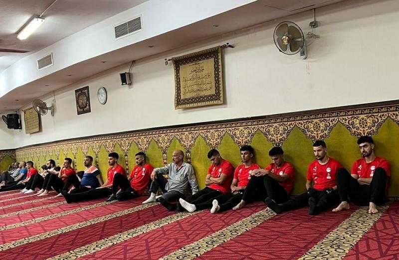 لاعبو المنتخب الأولمبي يؤدون صلاة الجمعة في معسكرهم بالإسكندرية | صور
