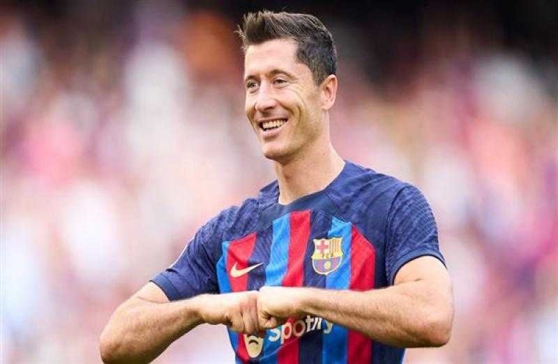 لويس فان جال: ليفاندوفسكي أفضل مهاجم في العالم