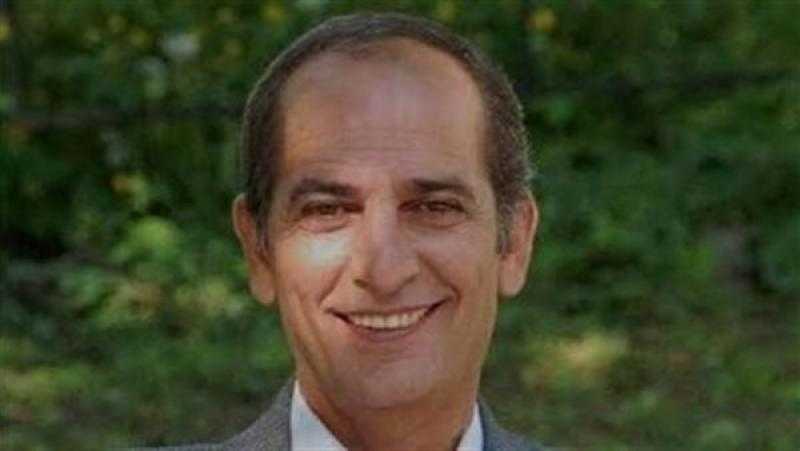 بدء صلاة الجنازة على جثمان الراحل هشام سليم