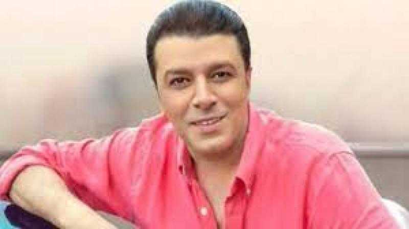 طارق الشيخ يدعم مصطفى كامل في ”انتخابات موسيقيين”: فوق دماغي ده أستاذي