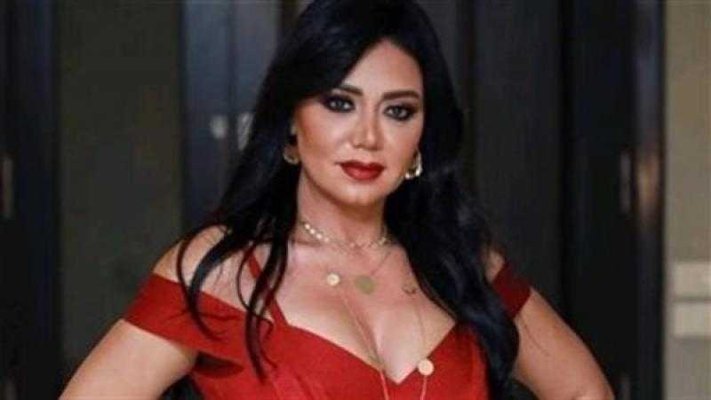رانيا يوسف تخطف الأنظار بإطلالة جريئة في أحدث ظهور| شاهد