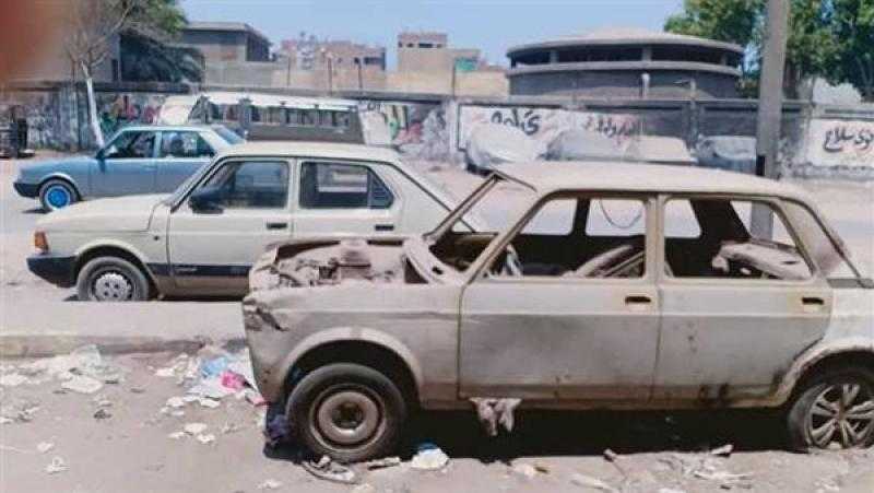 رفع 51 سيارة ودراجة نارية متروكة ومتهالكة من الشوارع