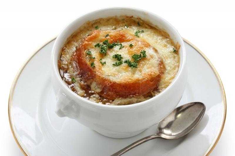 طريقة عمل شوربة البصل