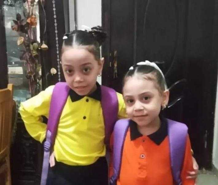 تشييع جثماني الطفلتين ضحيتا حقنتي المضاد الحيوي في الإسكندرية