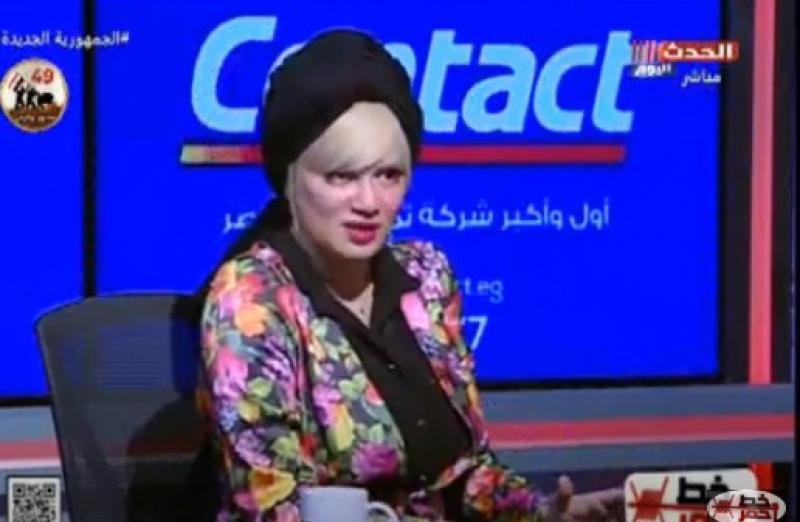 خبيرة أسرية: الرجل الصح لا يدفع زوجته للعمل