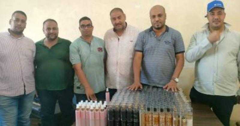 أحذية وبدل غطس حريمى وبندقية ضغط وأقراص مخدرة ضمن 15 محضر جمركى بسفاجا