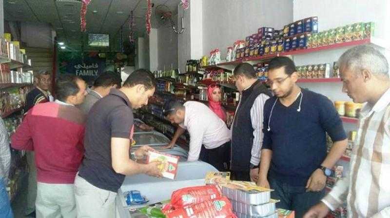 ضبط 10.5 طن أعلاف حيوانية دون مستندات في الشرقية