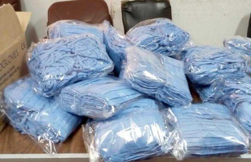 التحفظ على 40 ألف كمامة مجهولة المصدر بمخزن في الإسكندرية