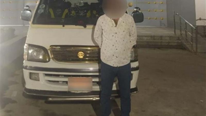 ضبط سائق ميكروباص يقود السيارة برعونة في الشرقية