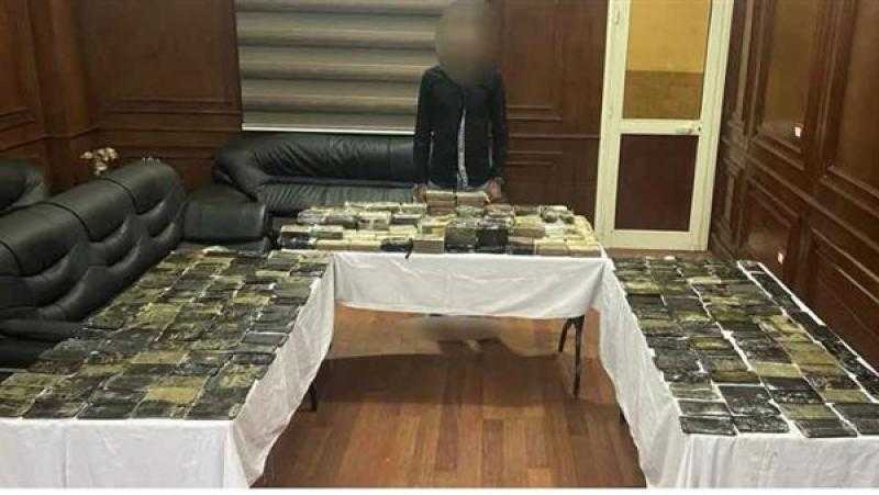 ضبط 760 طربة حشيش بحوزة شخص في الجيزة بقيمة 5 ملايين جنيه