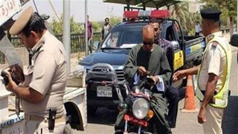 ضبط أكثر من 1000 مخالفة لقائدي الدراجات النارية لعدم ارتداء الخوذة