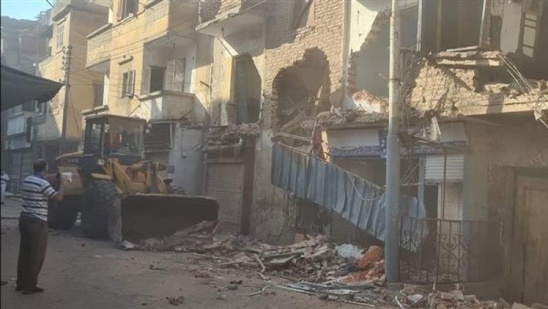 مصرع شخص وإصابة اثنين في انهيار جزئي لمنزل بالدقهلية