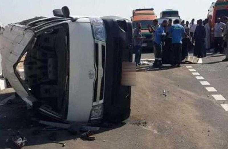 إصابة 9 سيدات في انقلاب سيارة ميكروباص ببني سويف