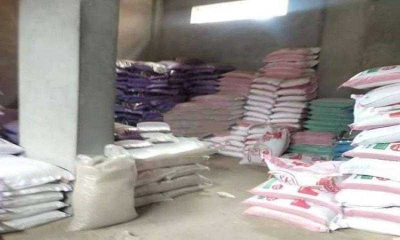 ضبط صاحب مخزن يحتكر 150 طن أرز شعير بالبحيرة