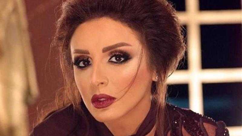 بـ 25 أغنية مختلفة.. أنغام تتألق في حفل الماركيه بالتجمع الخامس