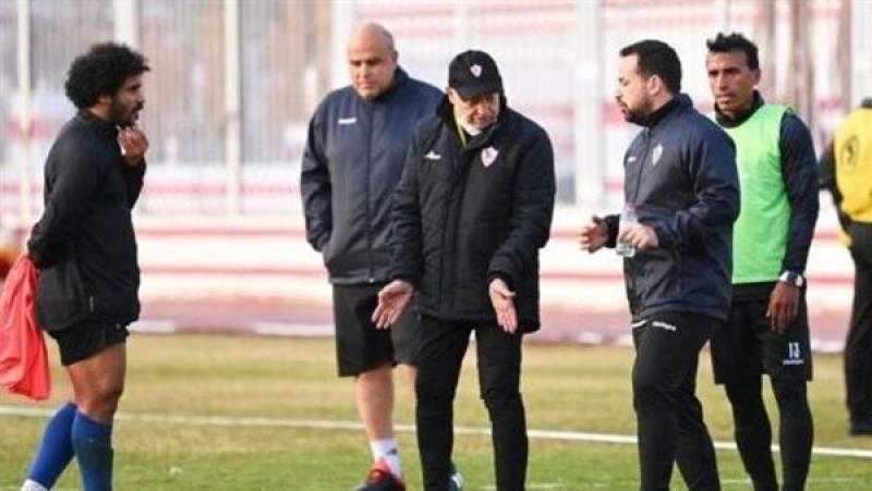 فيريرا يجتمع مع لاعبي الزمالك قبل مواجهة الطلائع