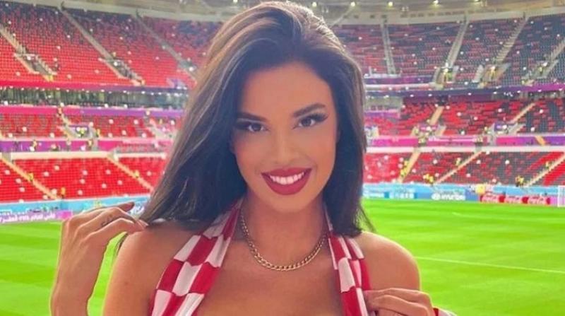 ملكة جمال كرواتيا تفرض السيطرة وتكسر قواعد كأس العالم.. صور