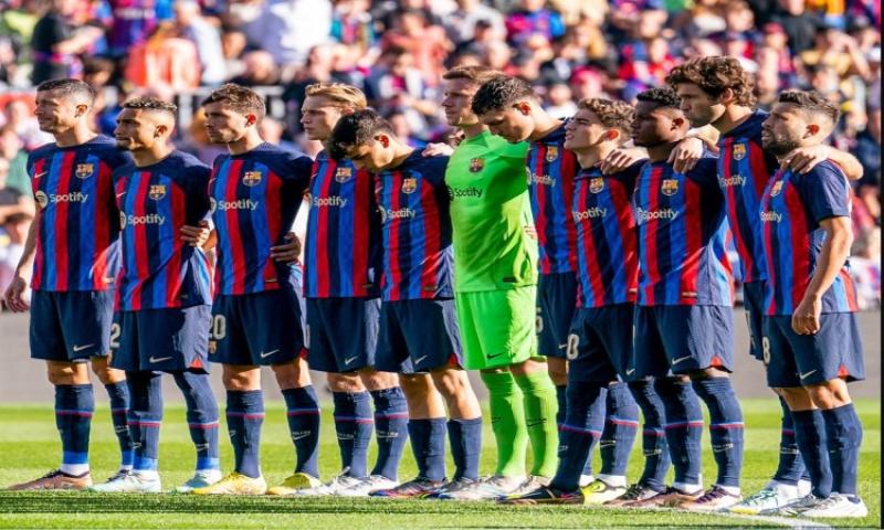 برشلونة يختم 2022 بتعادل مع إسبانيول