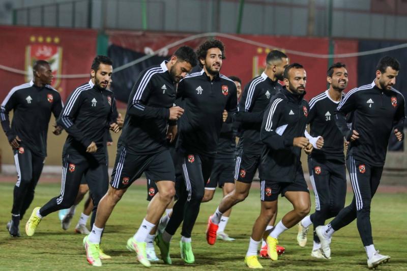 التشكيل المتوقع للأهلي أمام بيراميدز اليوم في الدوري