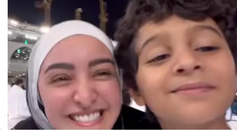 هلا رشدي تفجر غضب المتابعين بسبب تحدي “تيك توك” أمام الكعبة