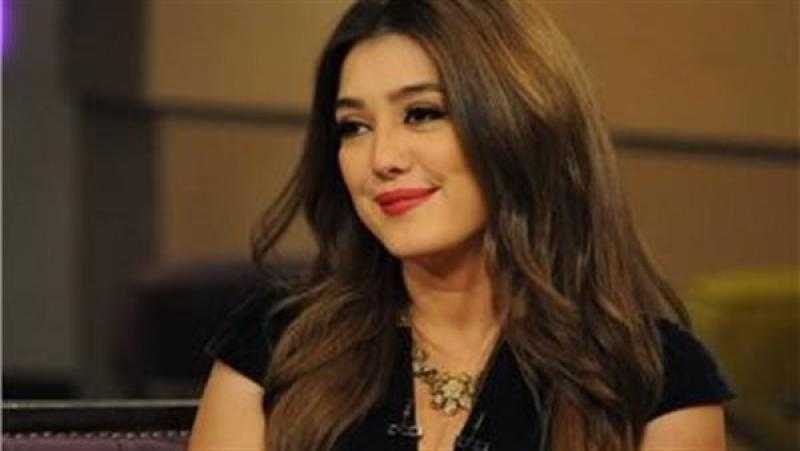 كندة علوش تدافع عن «نزوح»: «هدفه إنساني»