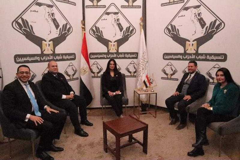 عمرو حسن: لن يستشعر المواطن بالتنمية إلا بعد تراجع الزيادة السكانية