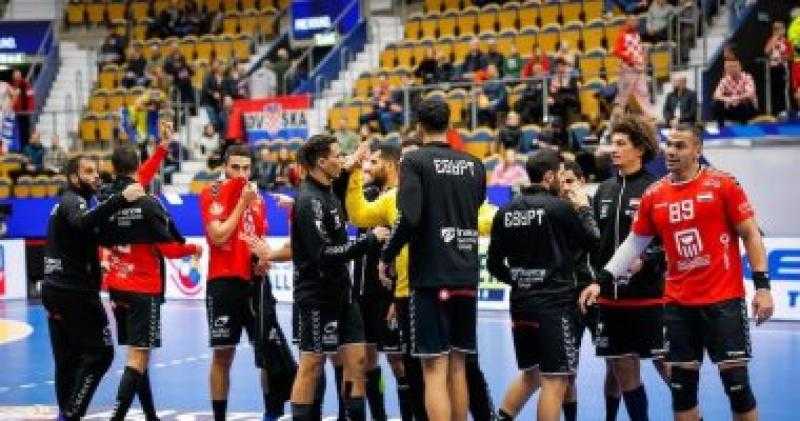 منتخب اليد يتقدم على البحرين بالشوط الأول 13 / 9 فى بطولة العالم