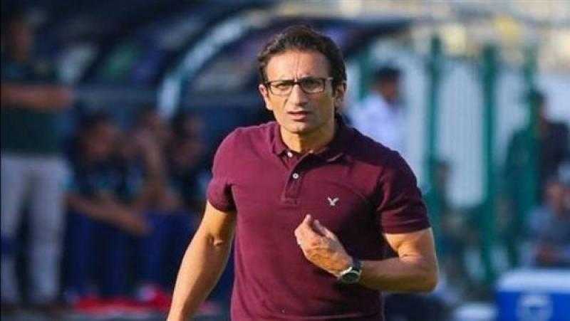 سيراميكا كليوباترا يعلن إقالة مدربه أحمد سامي
