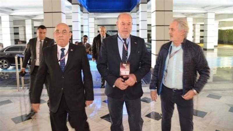 رئيس الاتحاد الدولي للكاراتيه يصل استاد القاهرة لمتابعة بطولة البريميرليج
