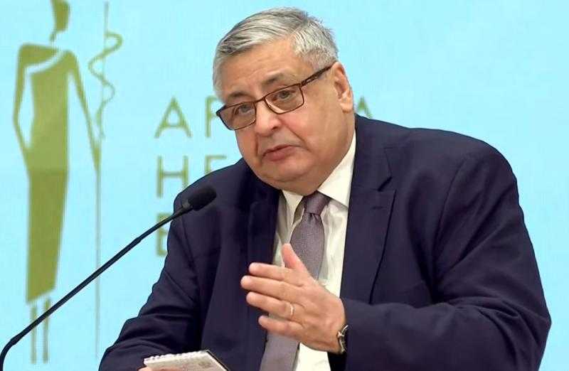 عوض تاج الدين: لا قلق من وضع جائحة كورونا في مصر