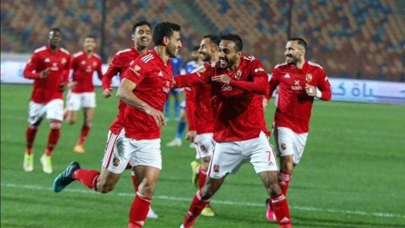 ”فيفا” يوقع غرامات مالية ضد الأهلي.. منها 70 ألف فرانك سويسري للبطاقات الصفراء