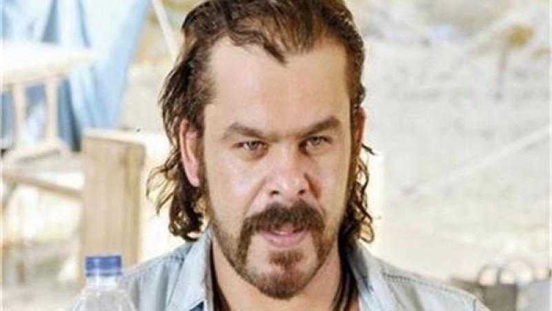 منذر رياحنة مداعبًا جمهوره بشأن أعماله الجديدة: هذه مفاجأتي للمشاهد