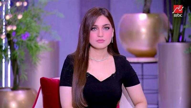 إعلامية تهاجم ياسمين عز بعد تصريحاتها عن المرأة اللبنانية