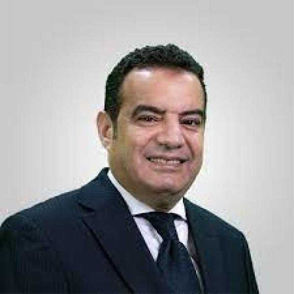 برلماني: الدولة لديها خطة إستراتيجية لتطوير قطاع الطيران بالكامل