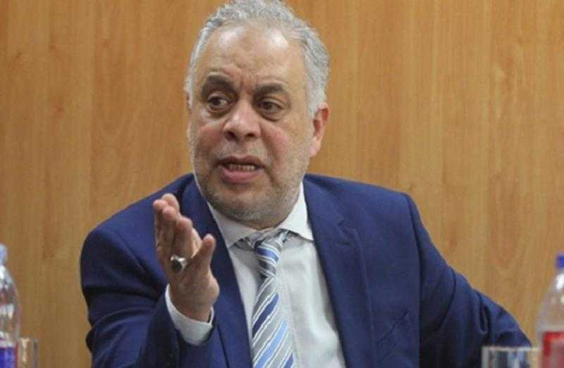 أشرف زكي: علاقة المخرج جمال عبد الحميد وعادل إمام ”عشرة سنين والموضوع اتقفل”