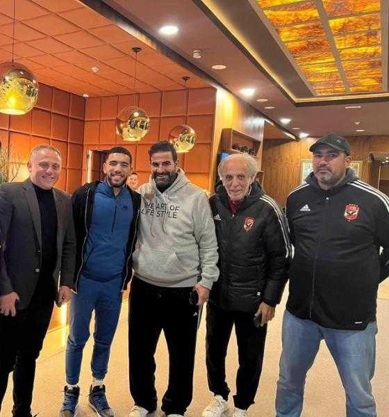 أحمد قندوسي يصل المغرب للانضمام لبعثة الأهلي