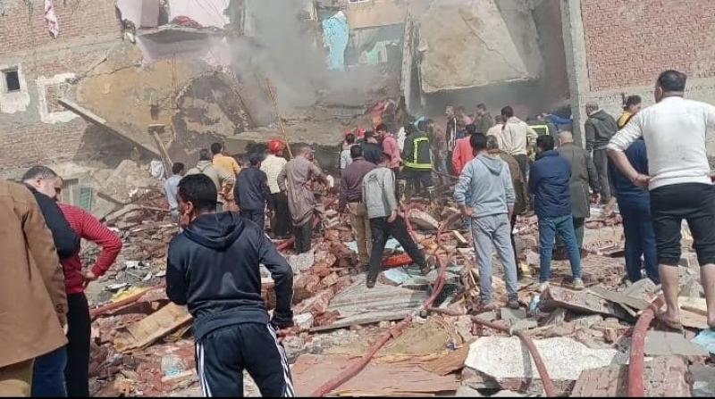 مصرع وإصابة 22 شخصا في انهيار منزل بسبب انفجار أنبوبة غاز بدمنهور