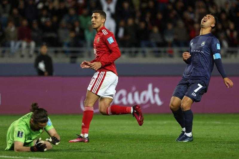 شوبير مدافعًا عن محمد شريف: مارادونا فشل في برشلونة.. ويجب الصبر على شريف