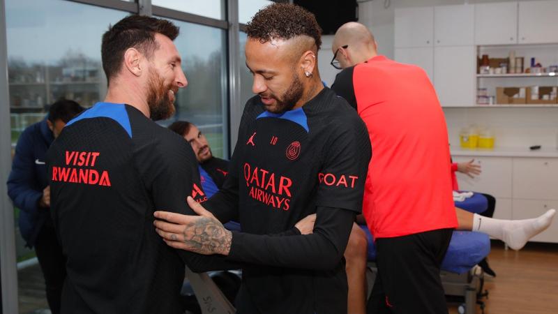 ميسي ومبابي يدعمان قائمة سان جيرمان لمواجهة بايرن ميونخ بدوري أبطال أوروبا