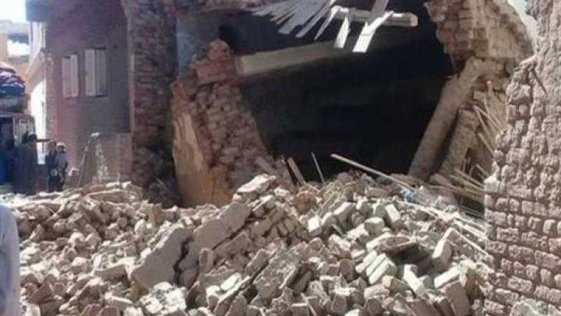 إصابة 4 أشخاص إثر انهيار جزئي بمنزل قديم في القليوبية