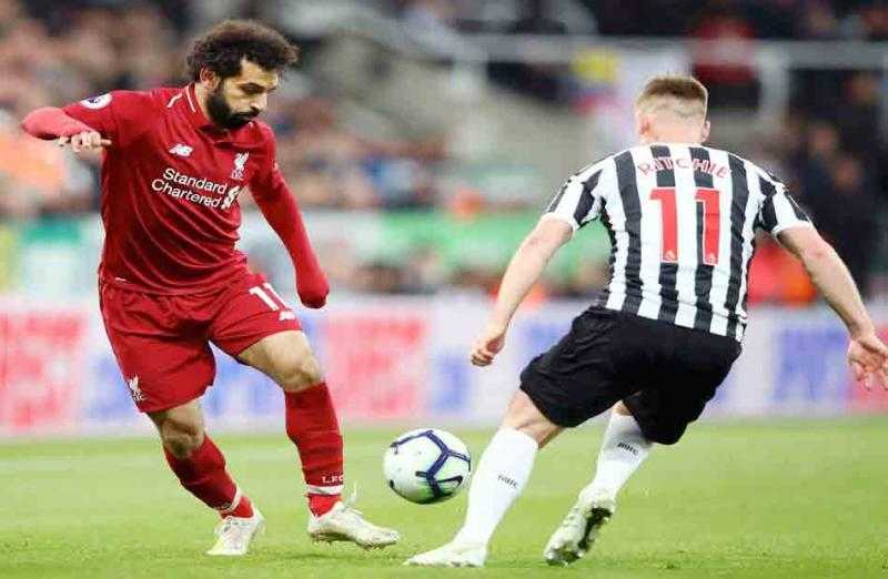موعد مباراة نيوكاسل وليفربول في الدوري الإنجليزي.. والقنوات الناقلة