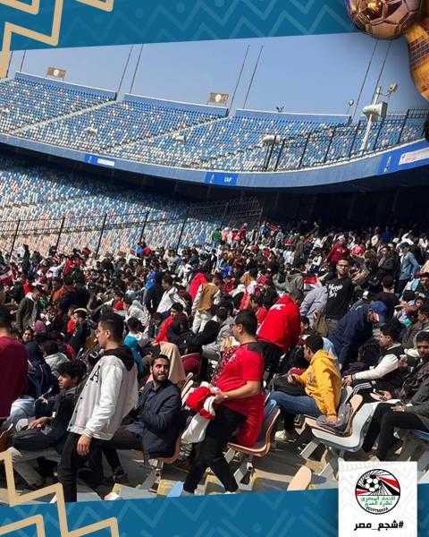توافد الجماهير على استاد القاهرة قبل افتتاح أمم أفريقيا للشباب.. صور