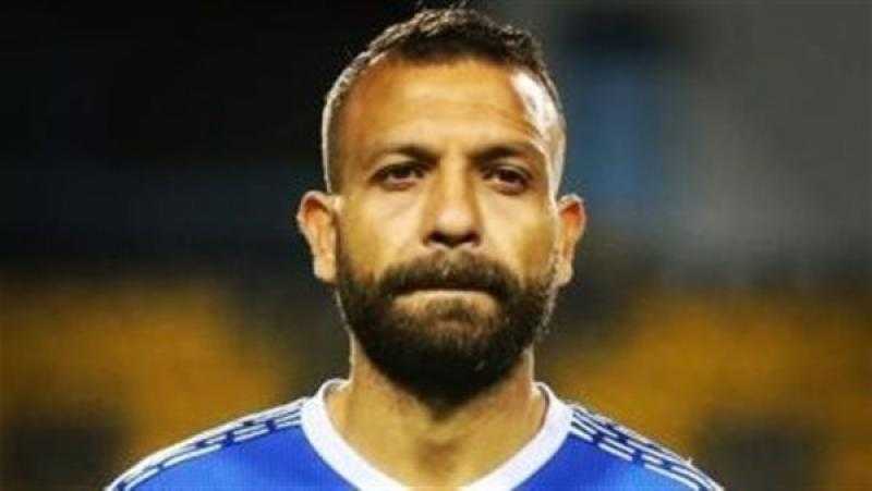 عمرو الحلواني يعلن اعتزاله كرة القدم وأسوان يكرمه قبل لقاء الأهلي