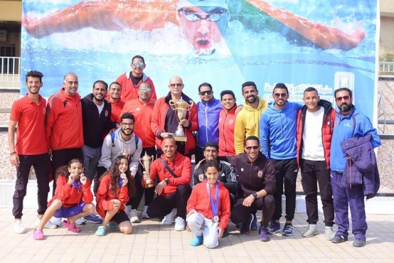 سباحة الأهلي يتوج بالدرع العام لبطولة منطقة القاهرة الشتوية