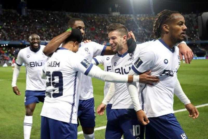 ثلاثي هجومي يقود تشكيل الهلال لمواجهة الوحدة بالدوري السعودي