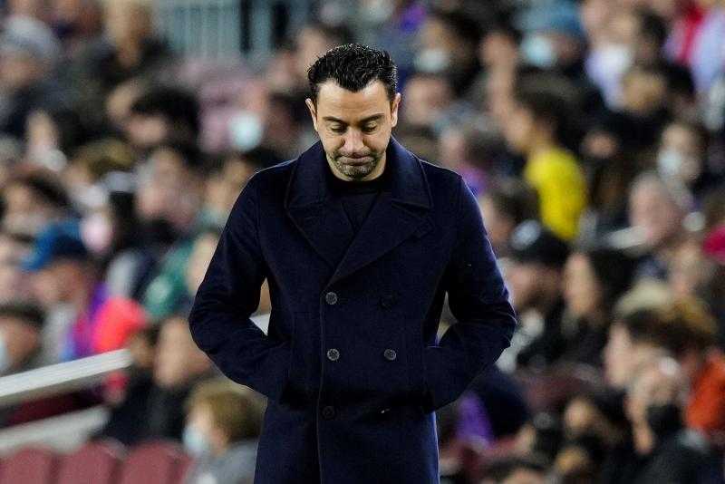 رئيس برشلونة داعما تشافي: سيستمر حتى لو خسر الدوري الإسباني