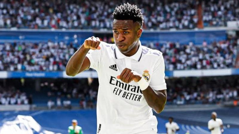 ريال مدريد يفكر في رحيل فينيسيوس جونيور من أجل مبابي
