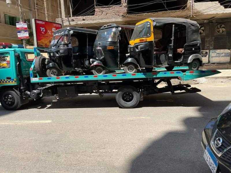 مصادرة مركبات «توك توك» ودراجات نارية مخالفة في طنطا