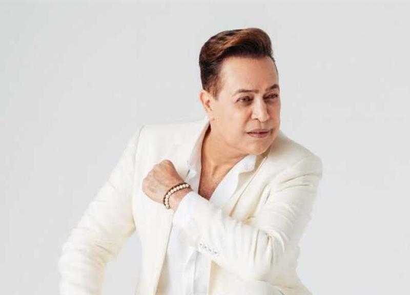 الشاعر إسلام خليل عن خلافه مع حكيم: ”مش هعمل راسي براسه”