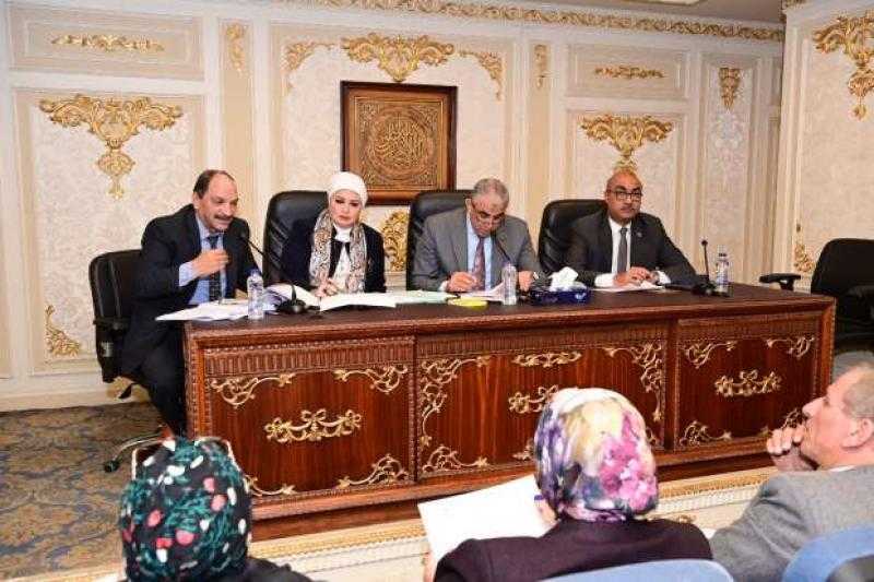 لجنة القوى العاملة بمجلس النواب توصي بصرف العلاوات لشركات قطاع الأعمال العام